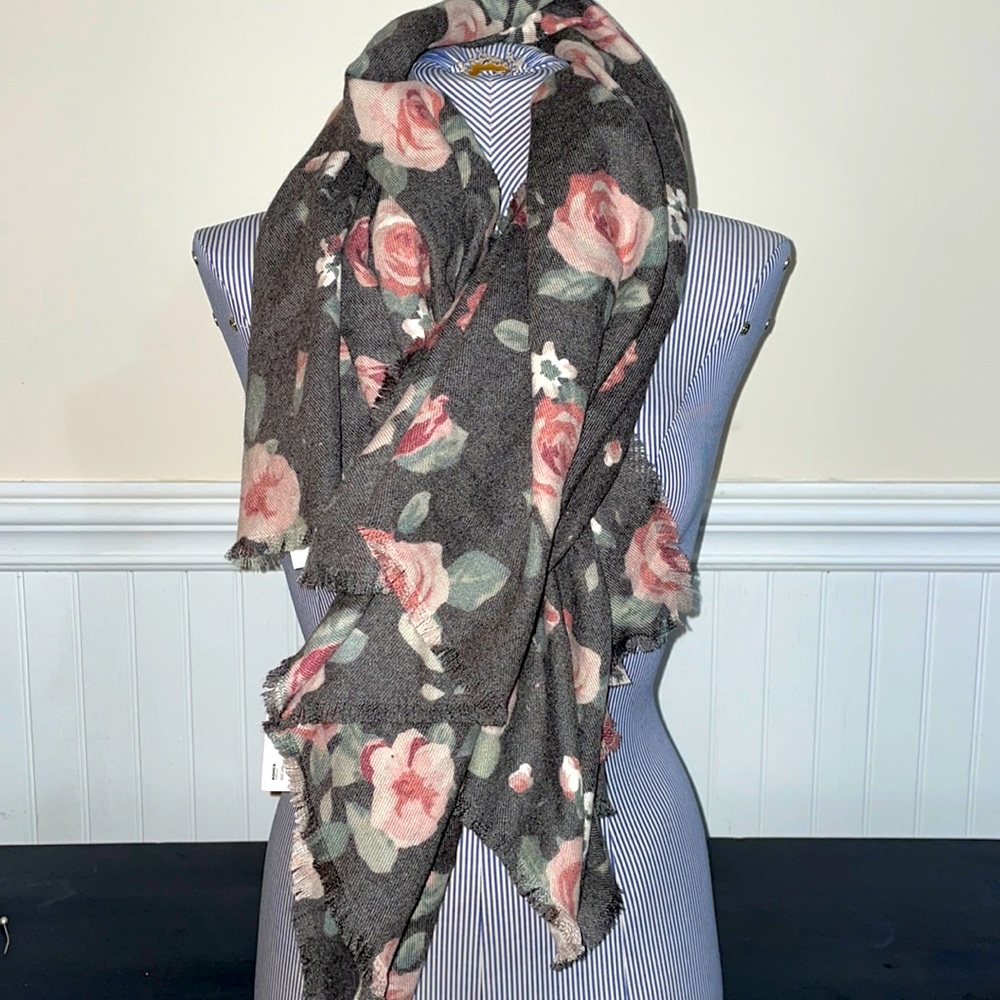 NWT Lauren Conrad Floral Scarf